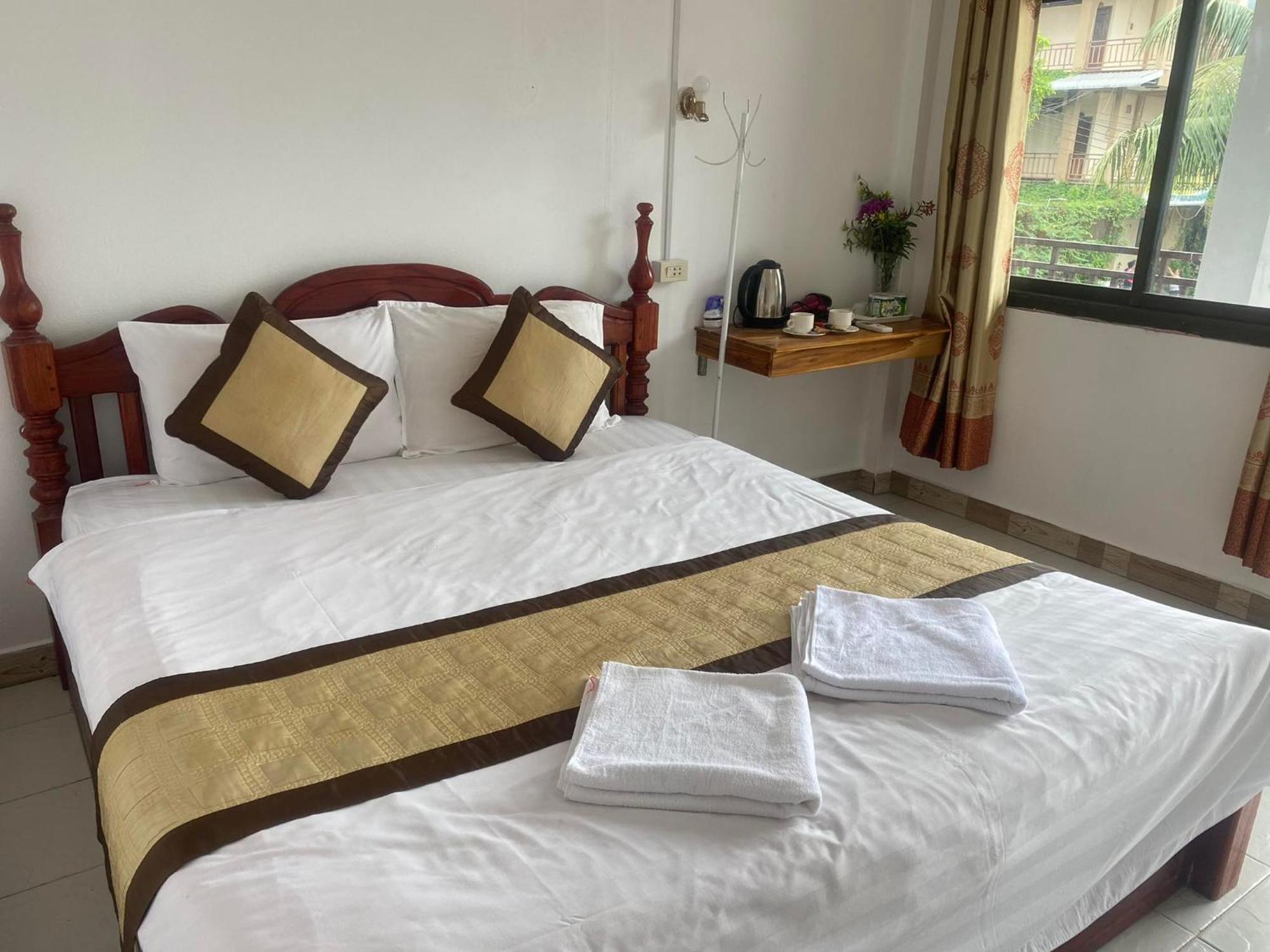 Vang Vieng Victory Hostel Екстериор снимка