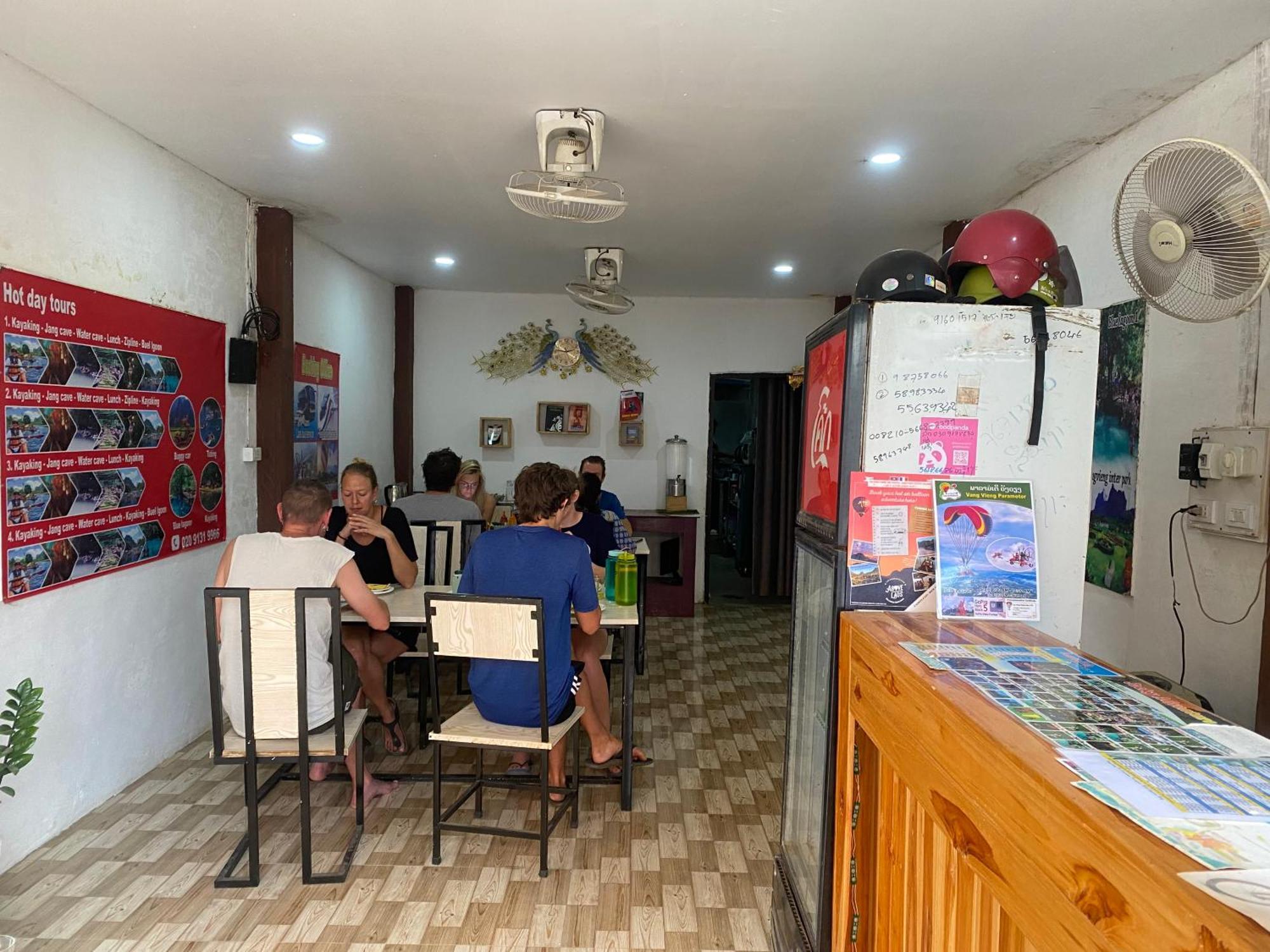 Vang Vieng Victory Hostel Екстериор снимка
