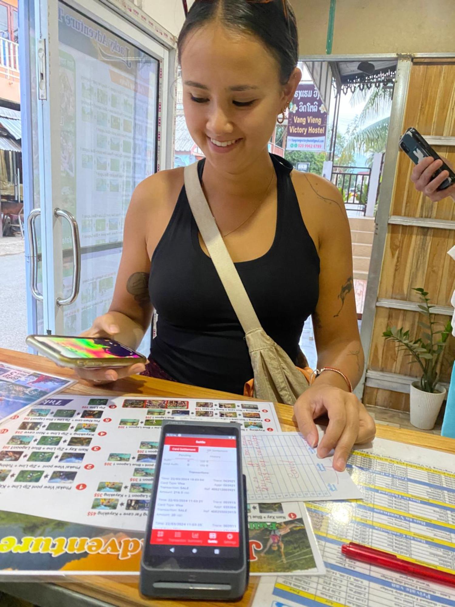 Vang Vieng Victory Hostel Екстериор снимка